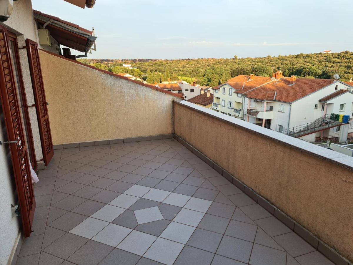Helena Apartment Pula Exterior photo
